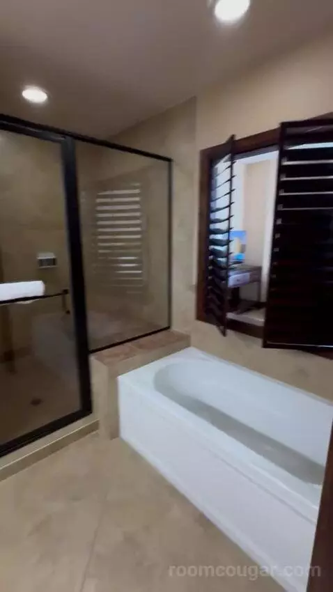 Mockingbird Suite bathroom picture #8