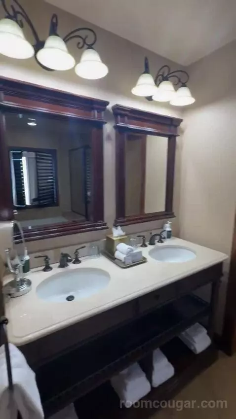 Mockingbird Suite bathroom picture #10