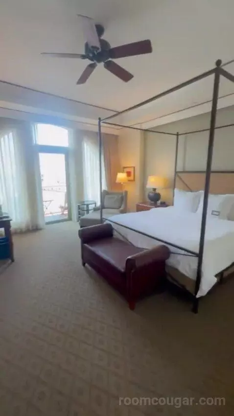 Riverview Room bed picture #1