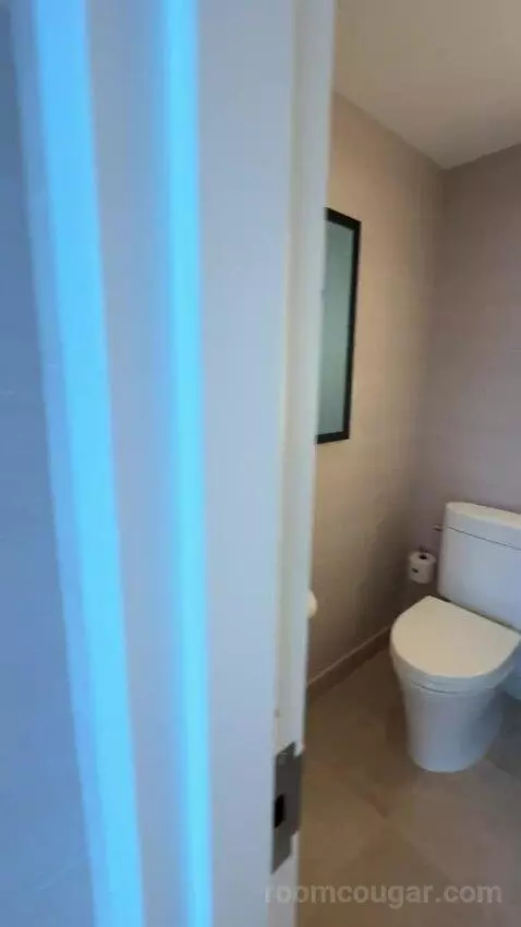 Corner Suite bathroom picture #1