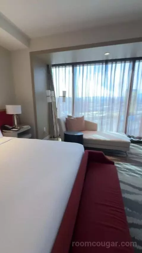 One-Bedroom King Suite with Strip View bed picture #5