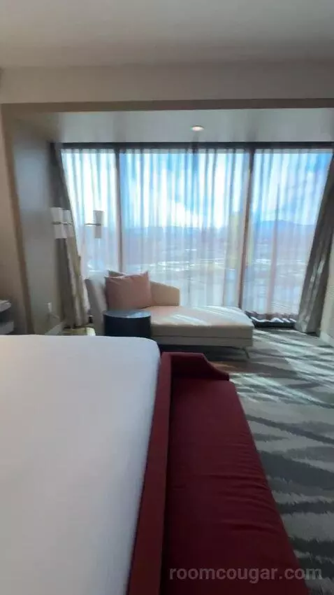 One-Bedroom King Suite with Strip View bed picture #7