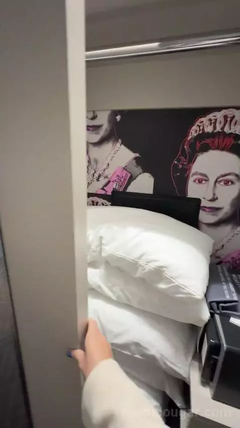 City Room bed picture #2