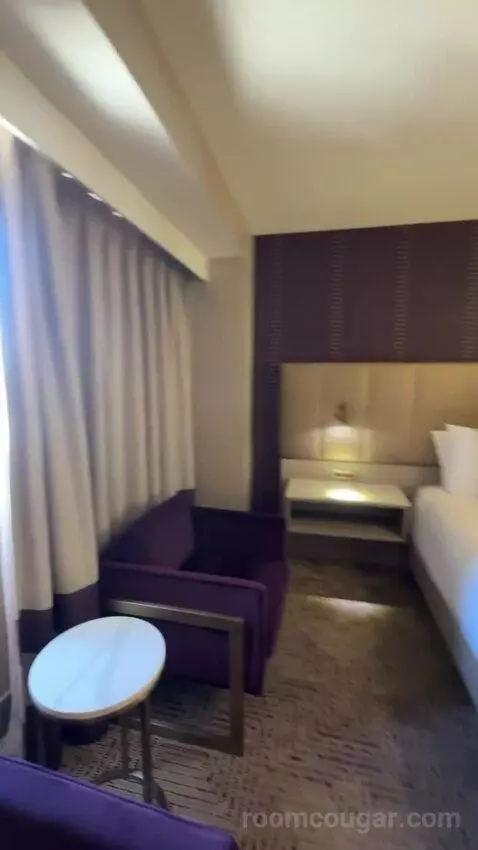 Marra Style King bed picture #9