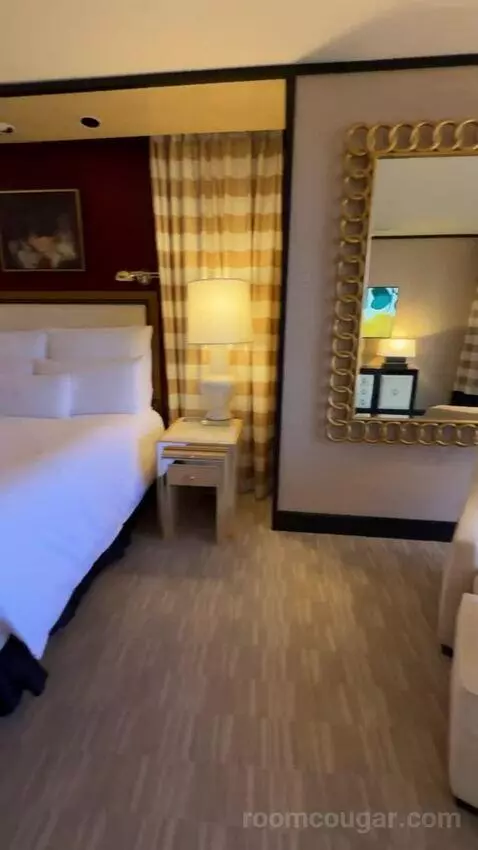 Encore Tower Suite Parlor bed picture #8
