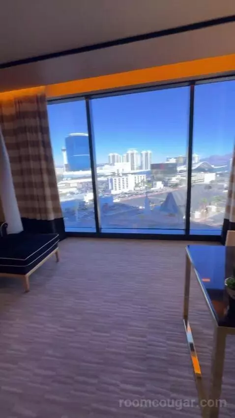 Encore Tower Suite Parlor view picture #3