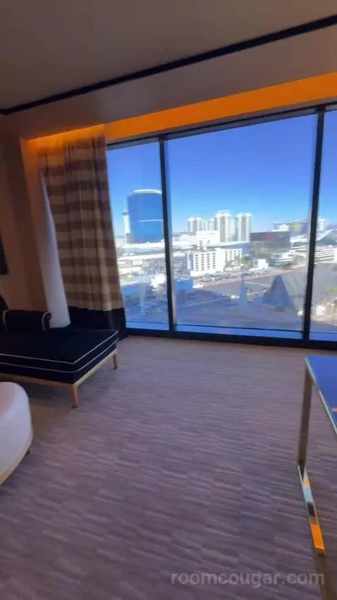 Encore Tower Suite Parlor view picture #4