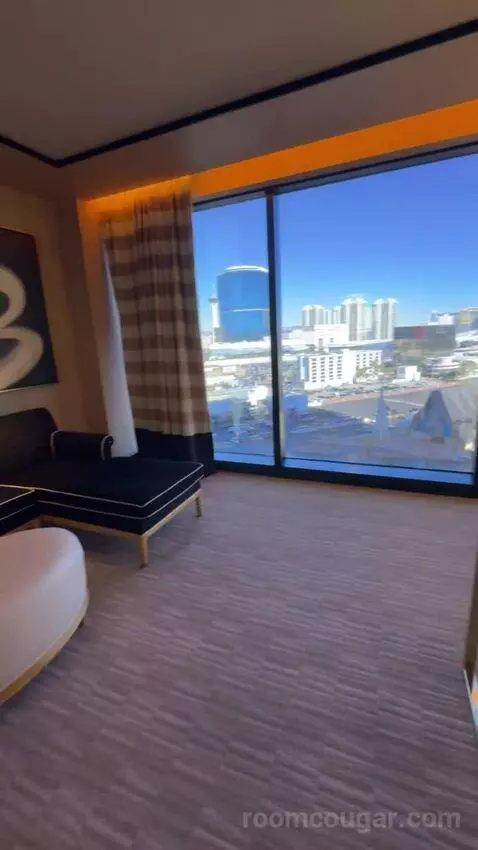 Encore Tower Suite Parlor view picture #5