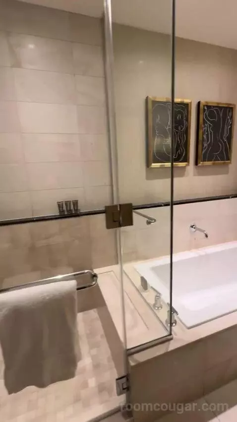 Encore Resort Two Queens bathroom picture #5