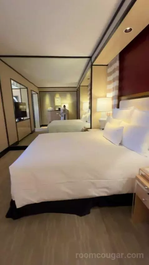 Encore Tower Suite King bed picture #1