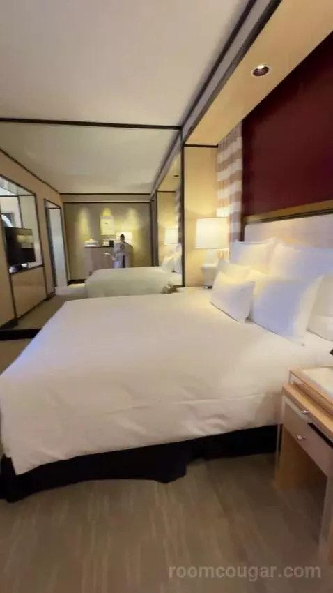 Encore Tower Suite King bed picture #2