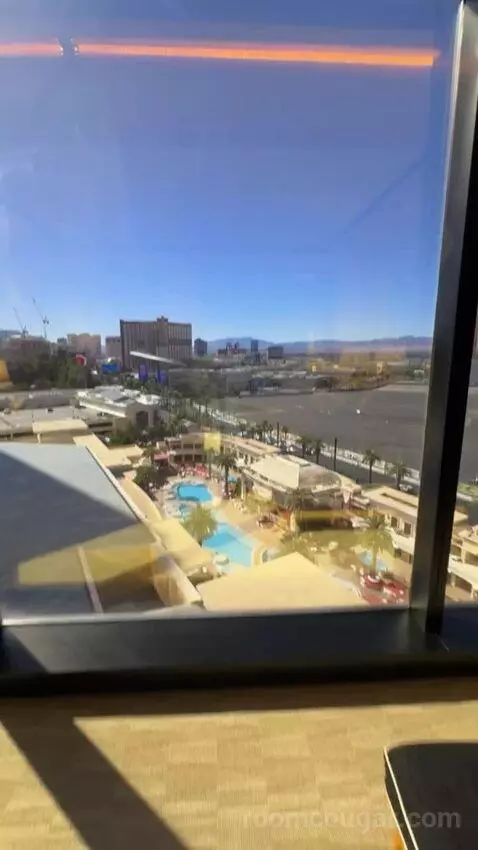 Encore Tower Suite King view picture #1