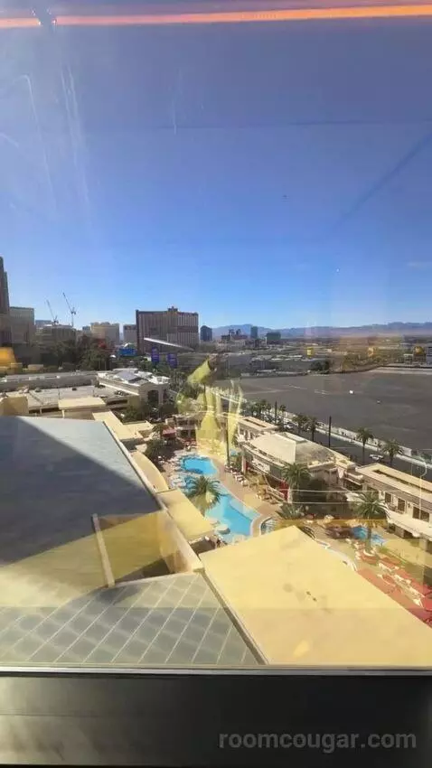 Encore Tower Suite King view picture #6
