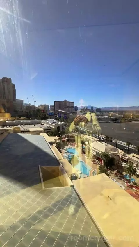 Encore Tower Suite King view picture #7