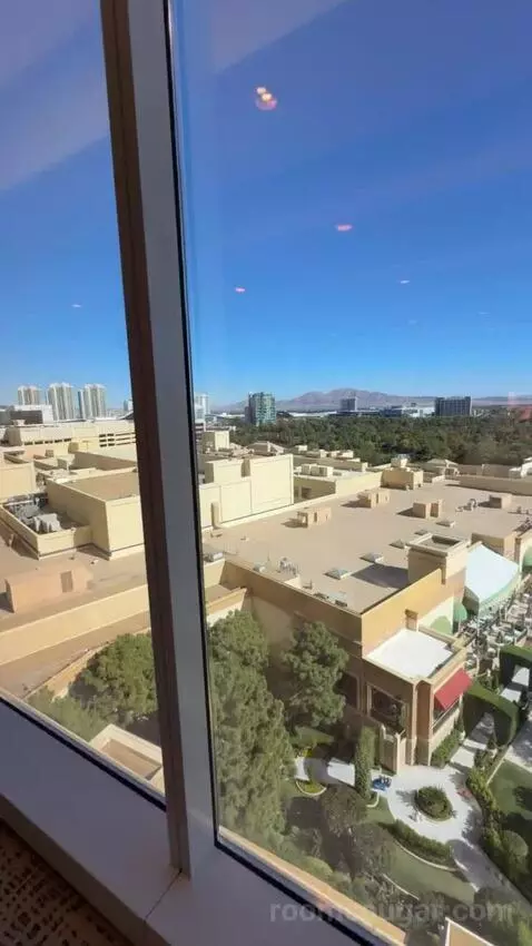 Wynn Tower Suite Executive view picture #5