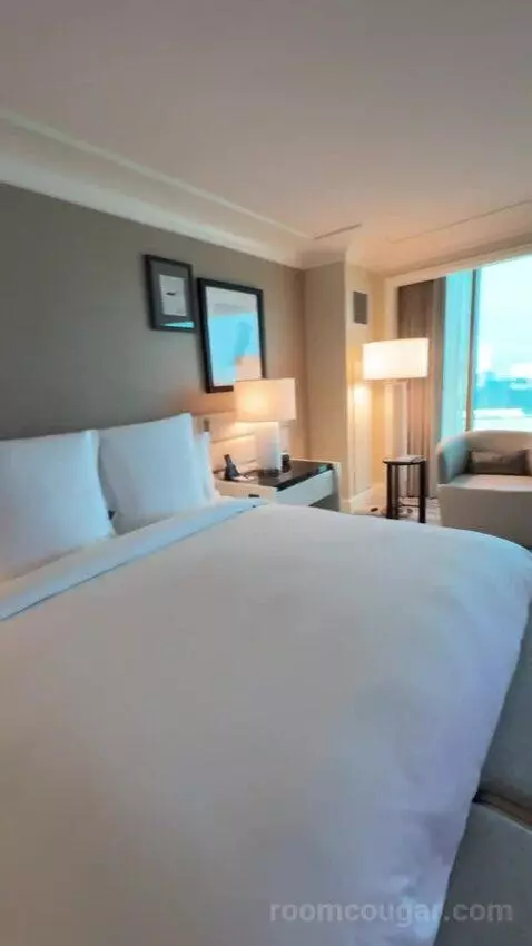 King Room with Strip View bed picture #10