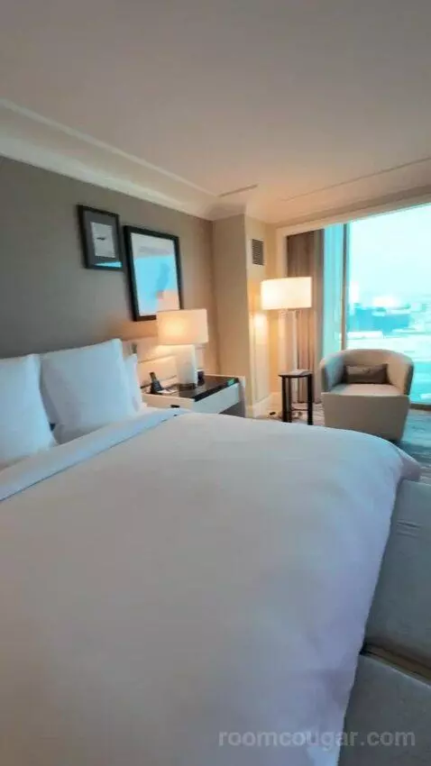 King Room with Strip View bed picture #11