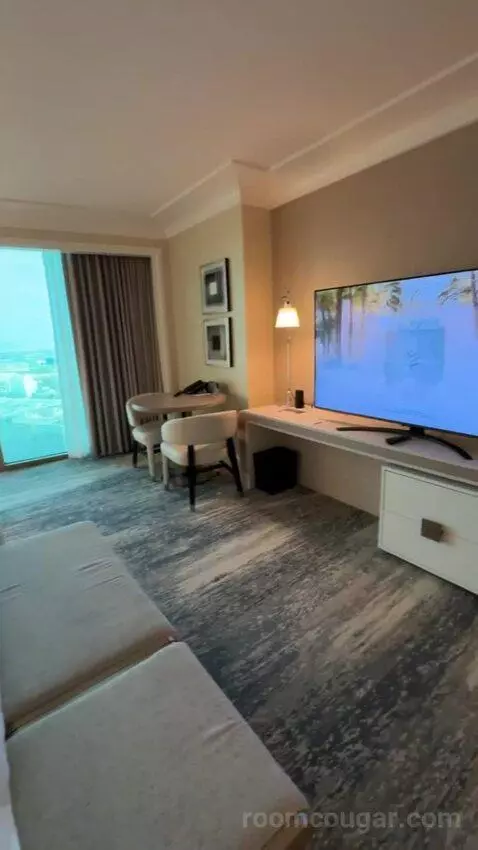 King Room with Strip View view picture #1
