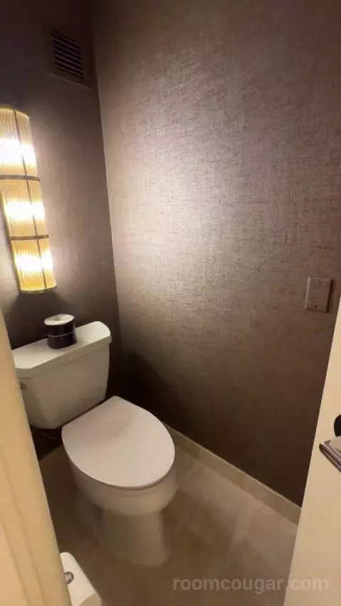 Wynn Resort Two Queens bathroom picture #7