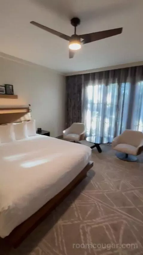 Governor's Suite view picture #2