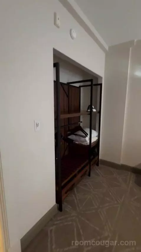 Governor's Suite bed picture #12