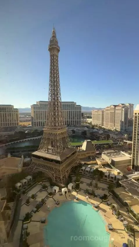 Bordeaux Eiffel View Room 2 Queens view picture #7