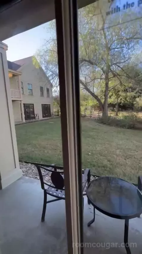 Standard Double Queen view picture #7