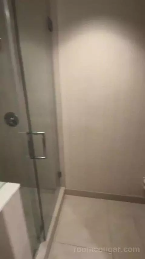 Standard Double Queen bathroom picture #3