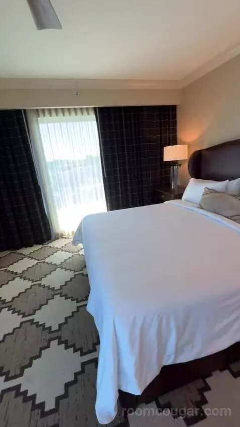 Wrangler Suite 1 King Bed picture #17