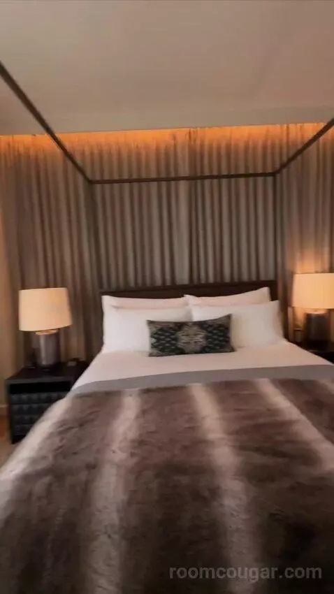 Roan Suite bed picture #7