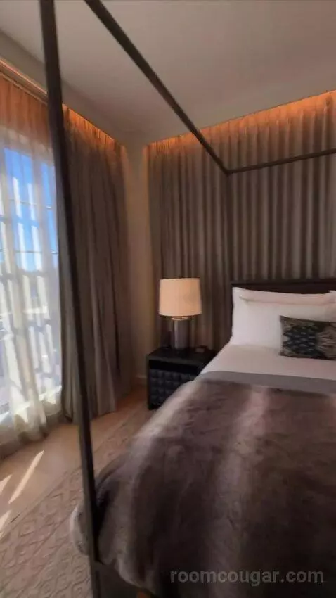 Roan Suite picture #15