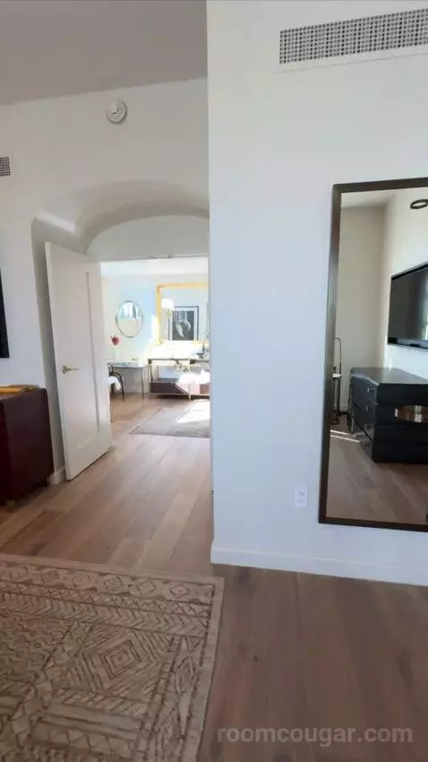 Roan Suite picture #16