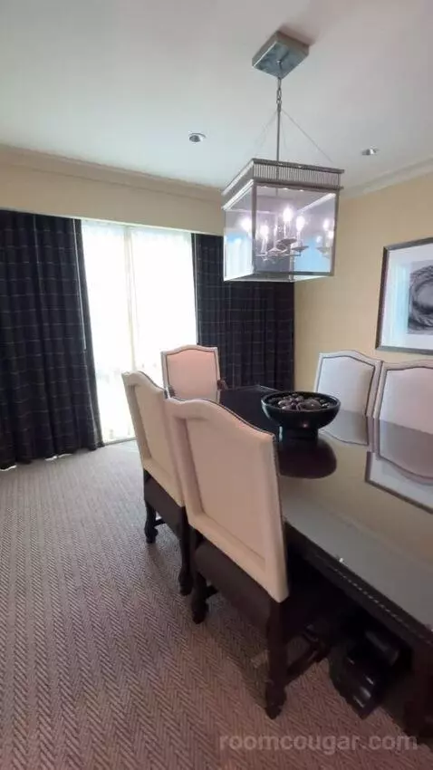 Texas Whiskey Suite picture #15