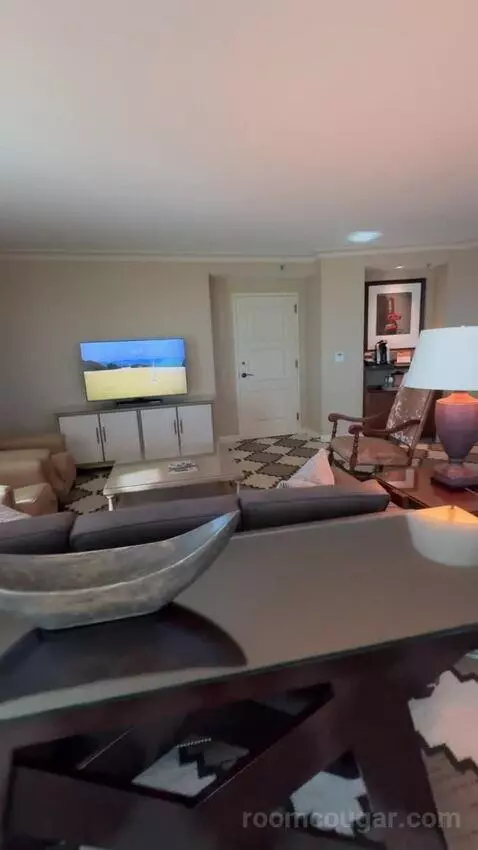 Leddy Suite 1 King Bed picture #21