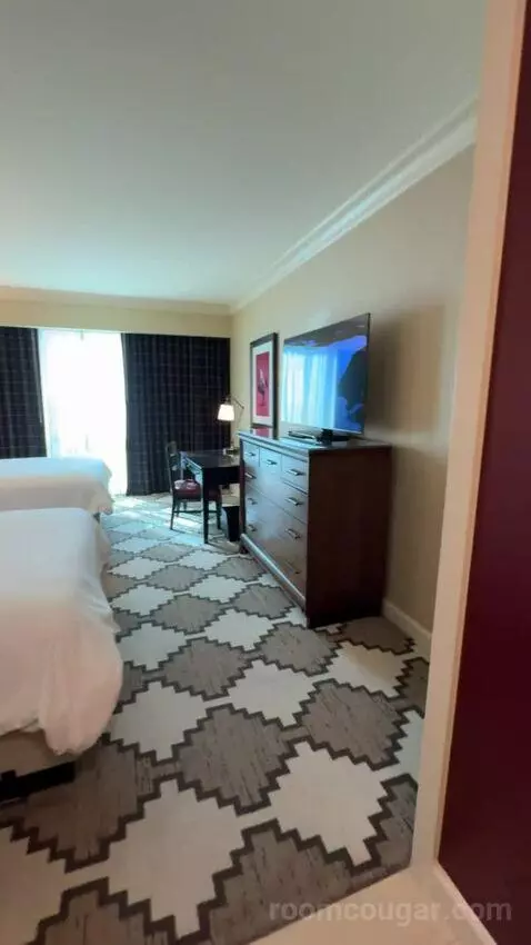 Classic Deluxe Room 2 Queen Beds picture #15