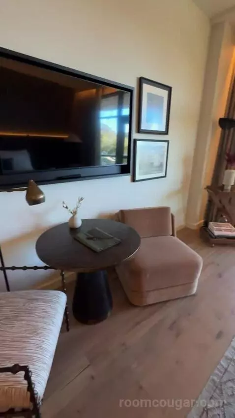 King Room with Balcony picture #12