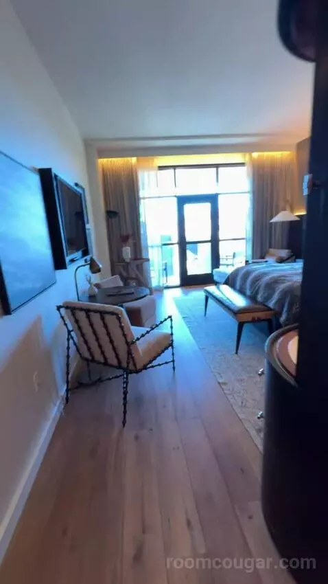 King Room with Balcony picture #7