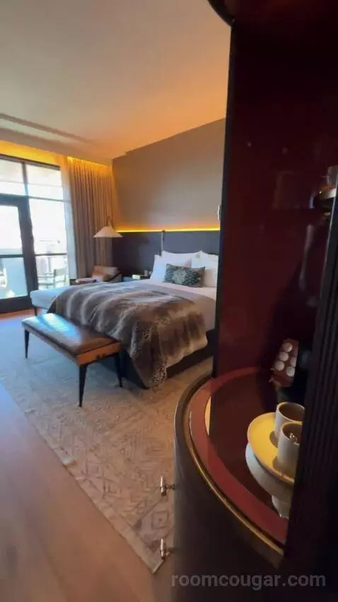 King Room with Balcony picture #8