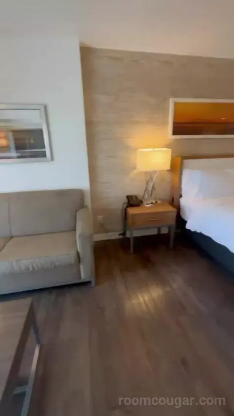 One King Bed Room bed picture #8