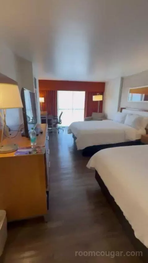 Two Queen Beds Room bed picture #4
