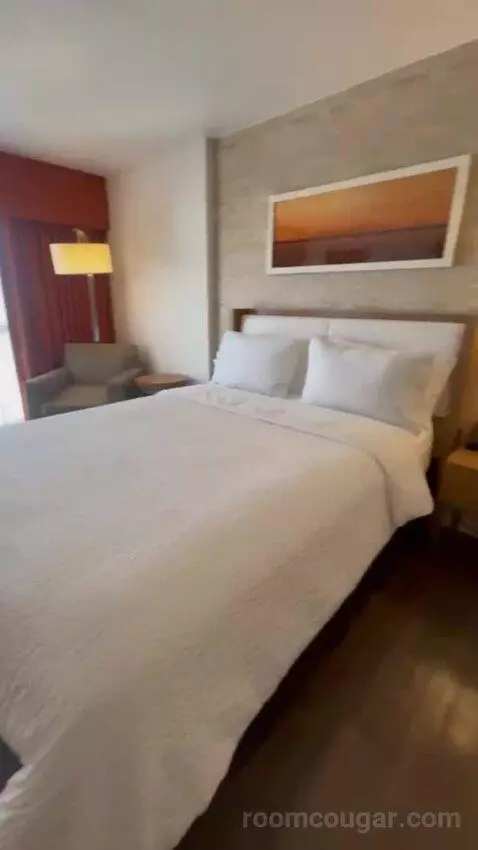 Two Queen Beds Room bed picture #7