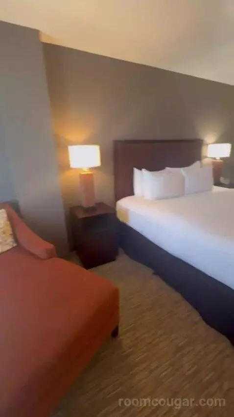 Presidential Suite bed picture #6
