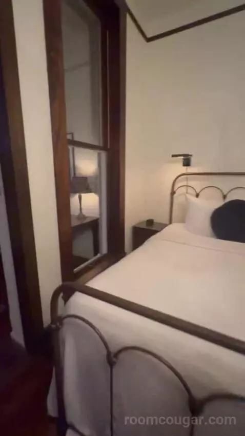Grand Suite bed picture #12