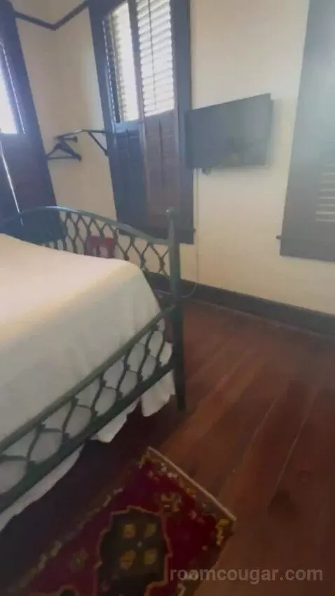 Hemingway Suite bed picture #9