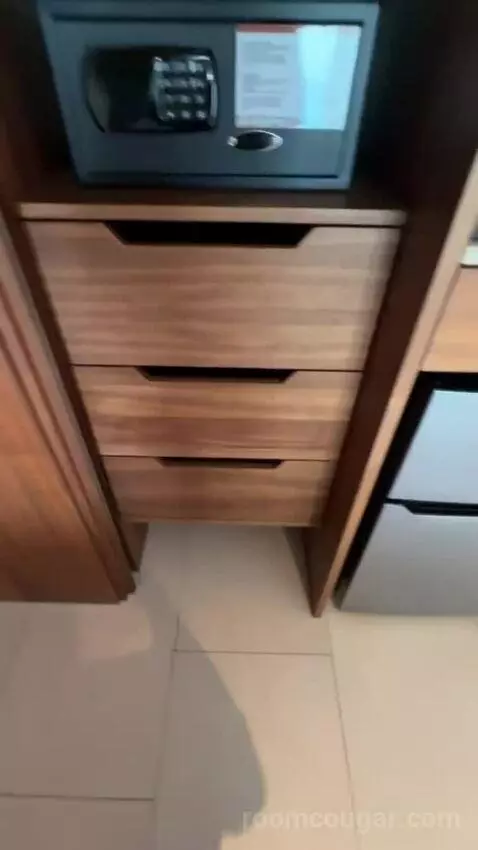 Premium King Room with Ocean View bed picture #10