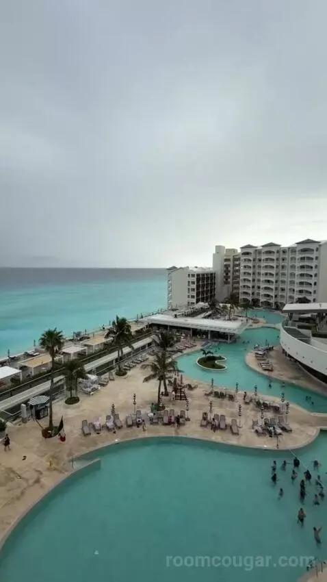 Premium King Room with Ocean View view picture #8