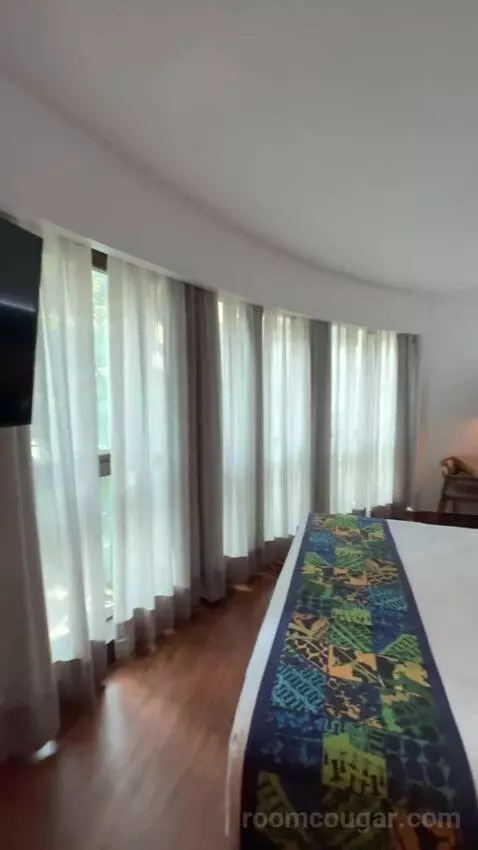 Standard Double with City View bed picture #7