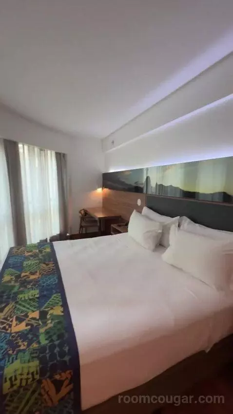 Standard Double with City View bed picture #10