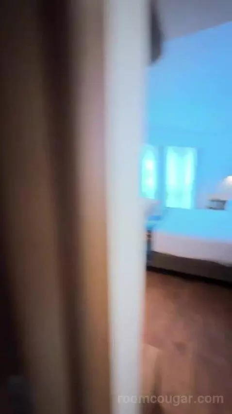 Standard Double with City View bed picture #2