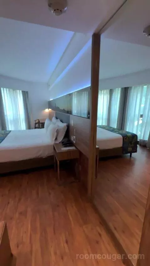 Standard Double with City View bed picture #3